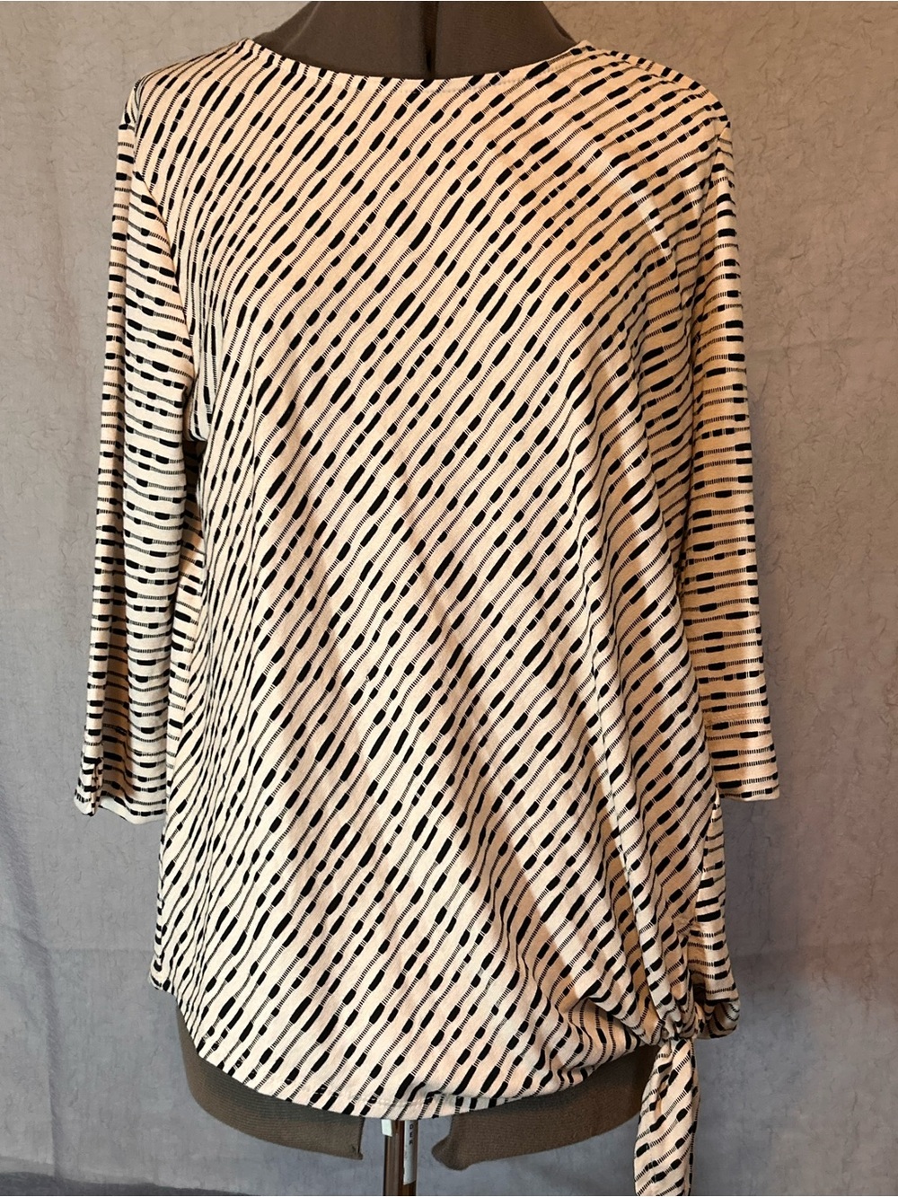 Tie-Hem Diagonal Stripe Blouse in Cream and Black